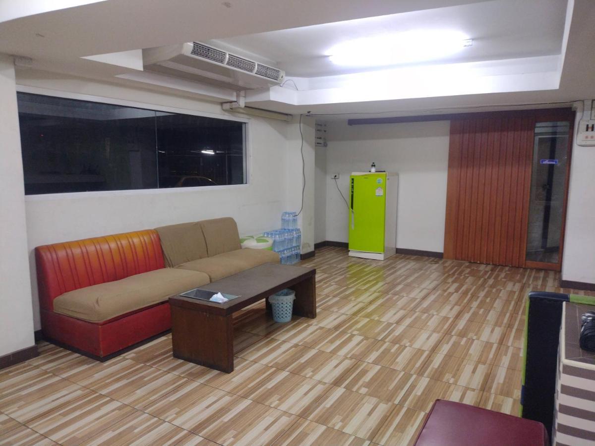 Friendly Hostel - Dmk Airport เฟรนด์ลี่ โฮสเทล ดอนเมือง กรุงเทพมหานคร ภายนอก รูปภาพ